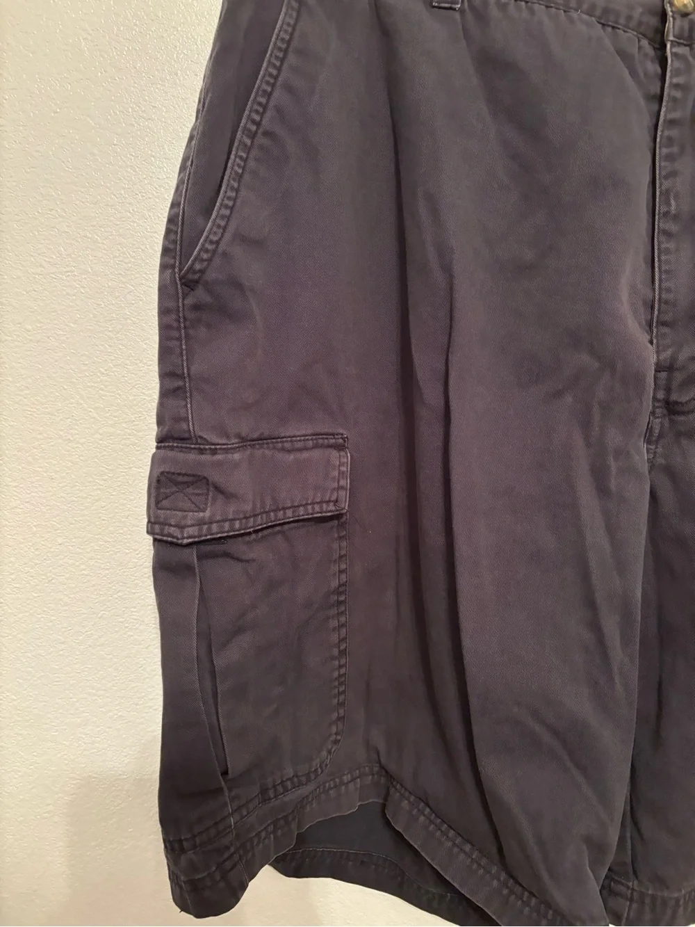 St. John’s bay cargo shorts 42